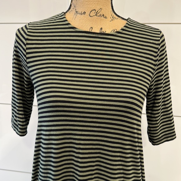 Old navy dress size small - Picture 3 of 4